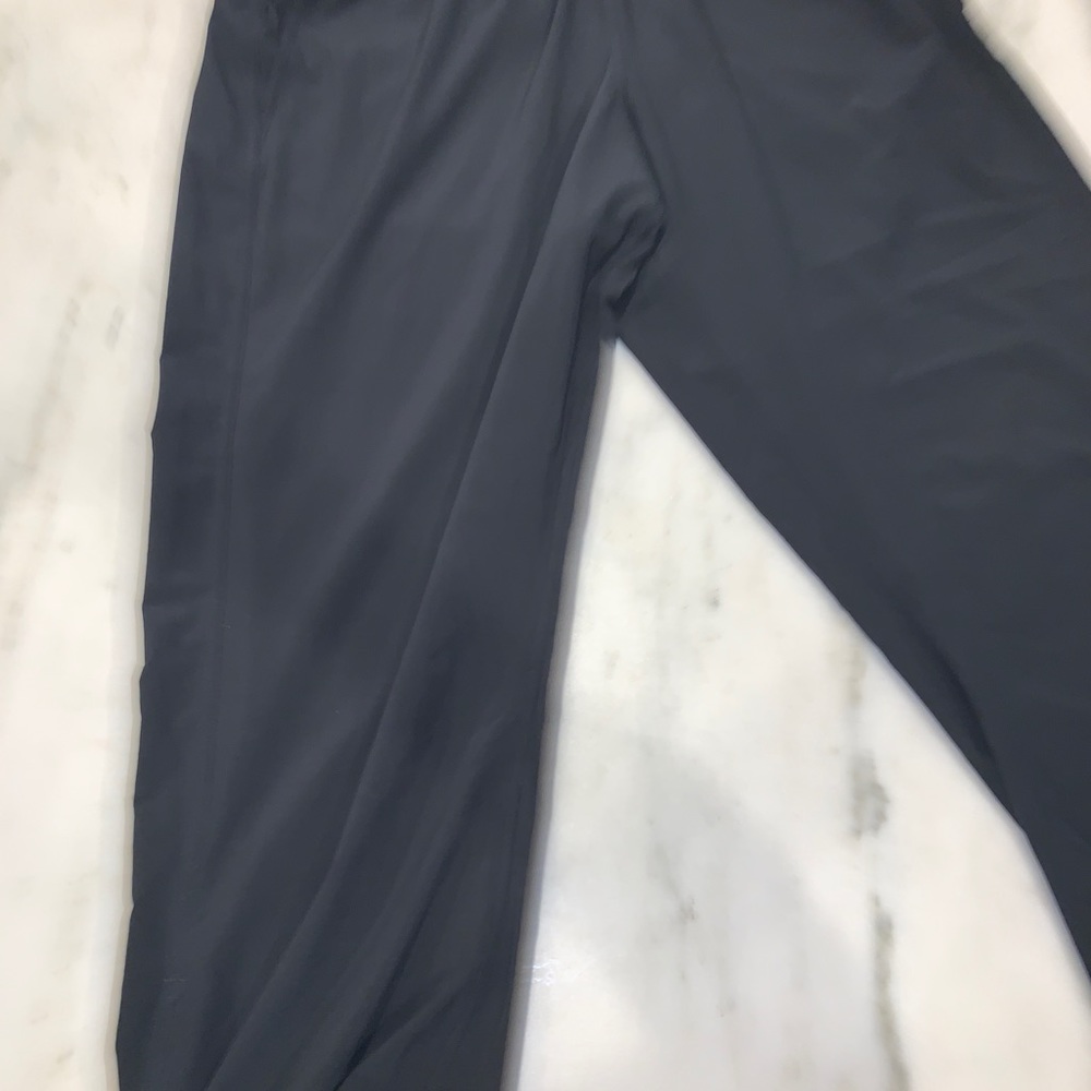 Lululemon black jogger pants
